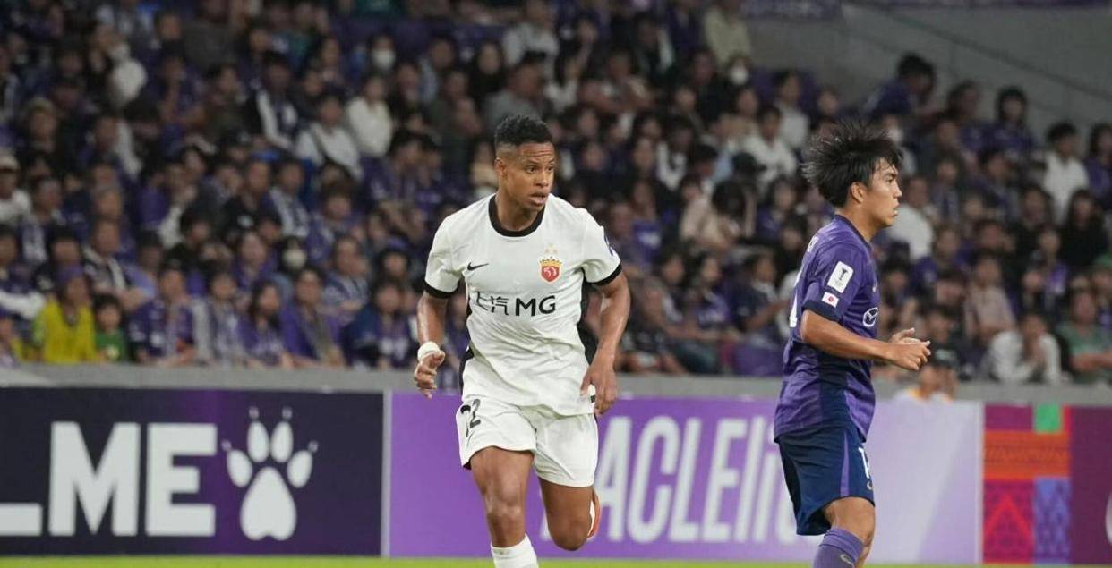 AYX体育平台关于纽卡斯尔训练开放日；赛后伤情更新引欢呼；亚冠在即；赛季目标并未改变的信息