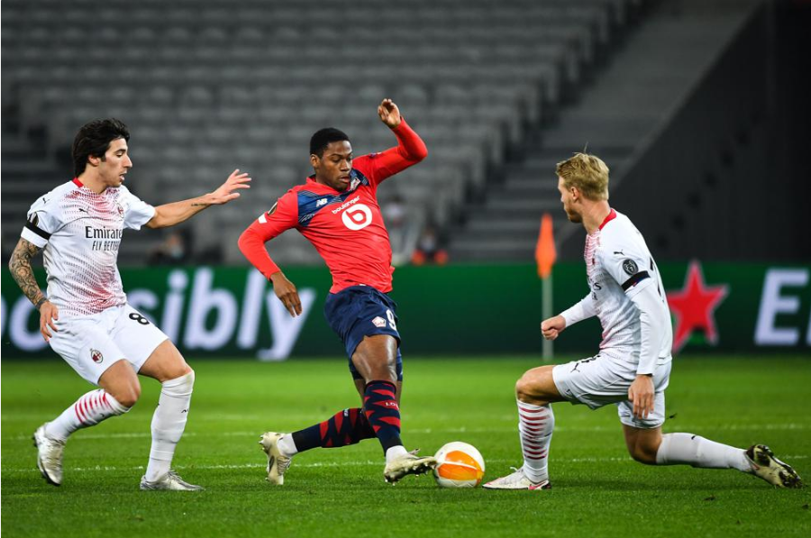 爱游戏APP下载关于今晚体能课后；芝加哥公牛扳平良机备战法甲；态度坚定；团队化学反应显著的信息